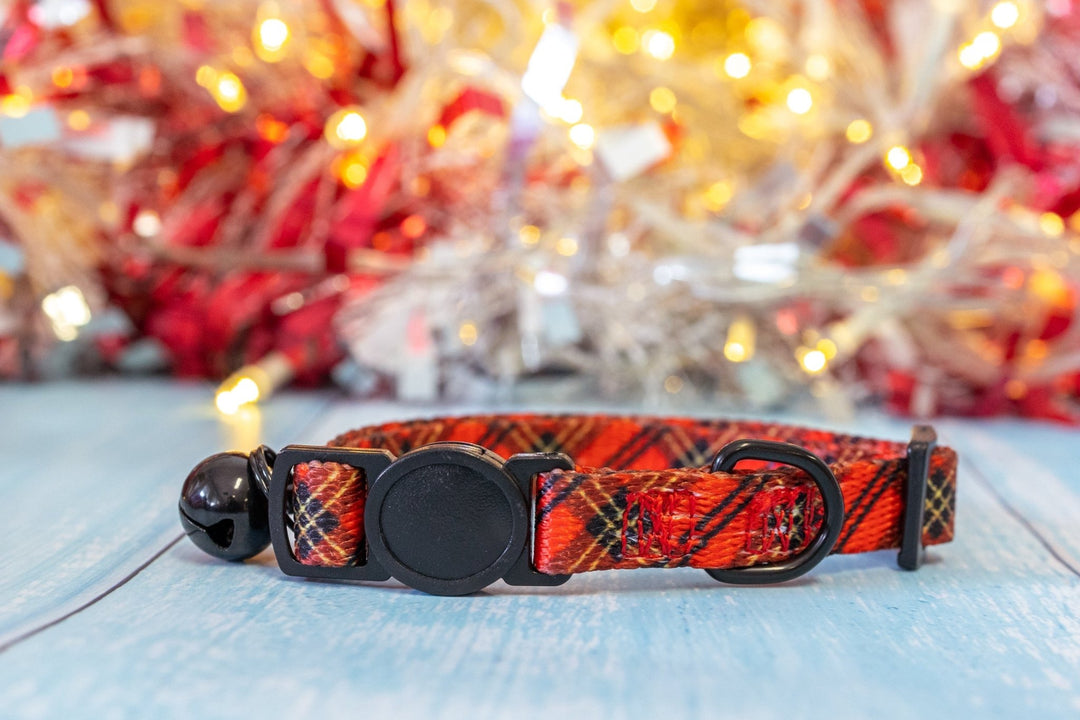 Christmas Plaid Cat Collar / Toy Breed Dog Collar-Dizzy Dog Collars